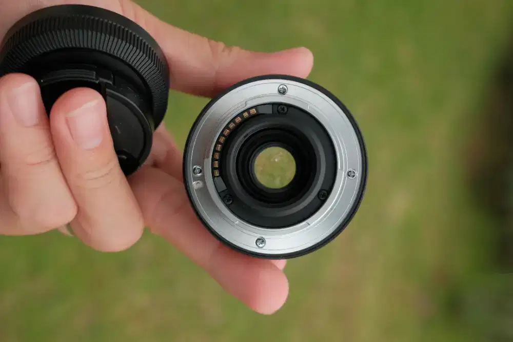 Lensa Fujifilm Fujinon XF 35mm F2