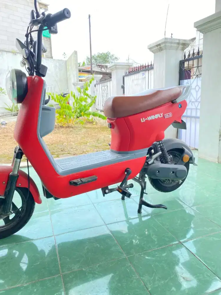Sepeda Listrik Uwinfly Baterai Mati
