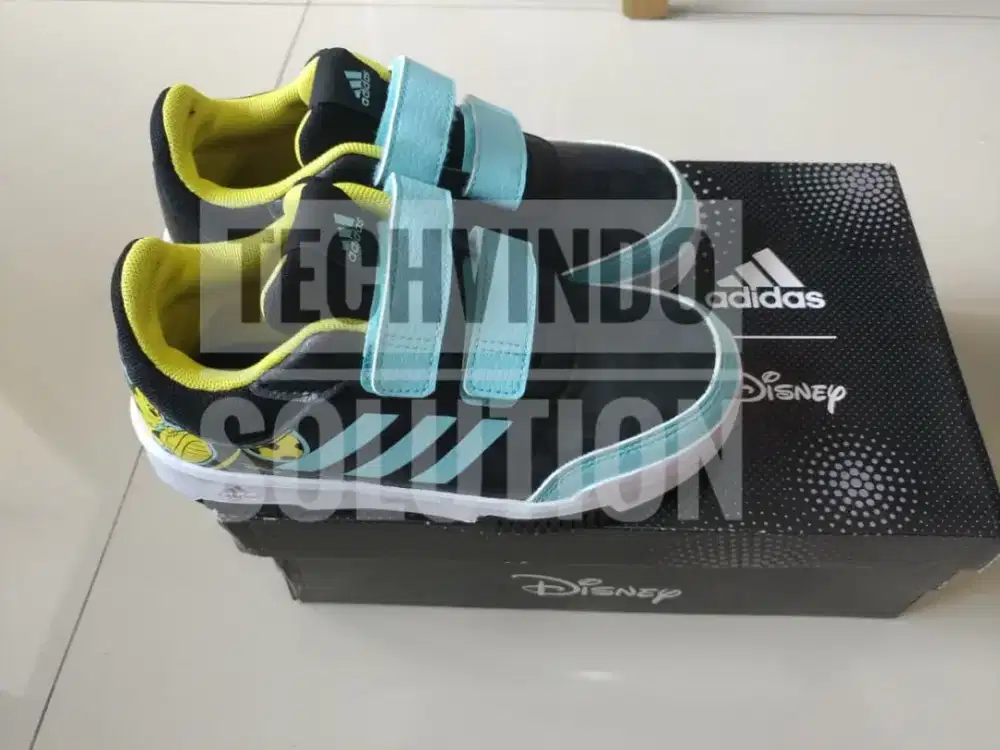 Preloved Sepatu anak Adidas Mickey Disney Series