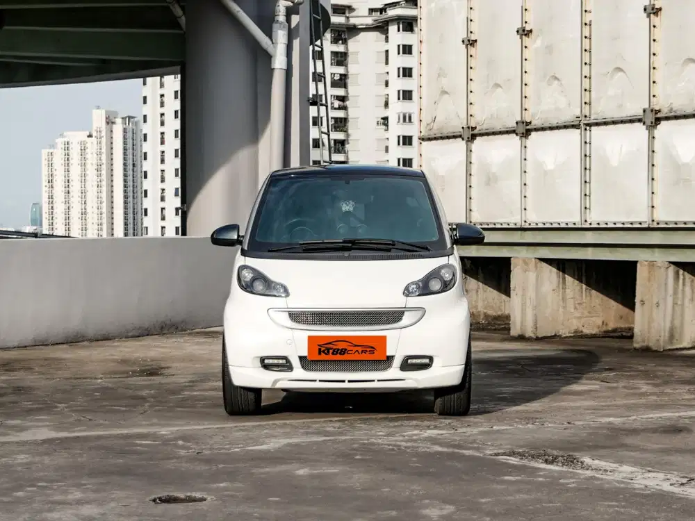 MERCEDES BENZ SMART FORTWO THN 2010