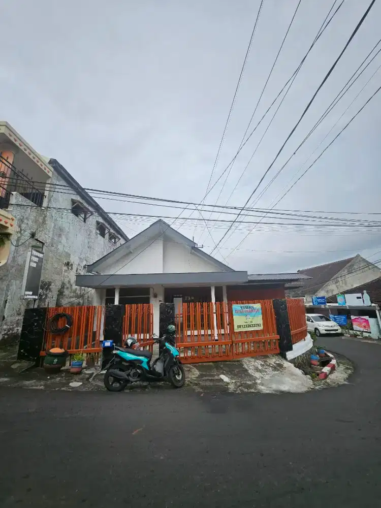 DISEWAKAN RUMAH NYAMAN KOTA MALANG