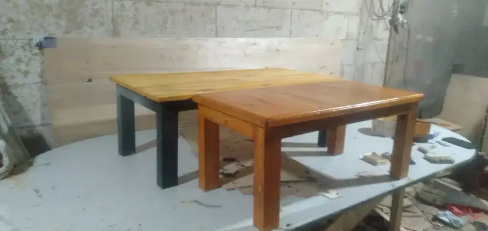 Meja dan kursi jati belanda