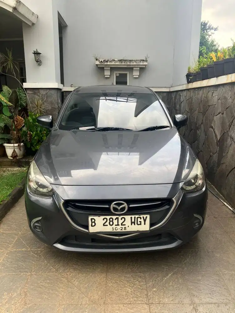 Mazda 2 2017 Abu - Abu Tua Metalik