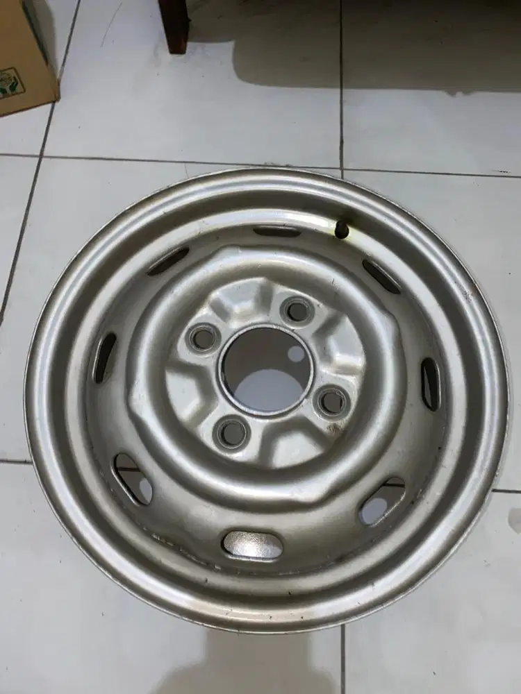 Velg Volkswagen / Vw Kodok Lubang 4