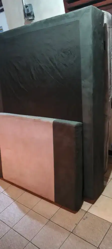 Kasur springbed bekas dan dipan