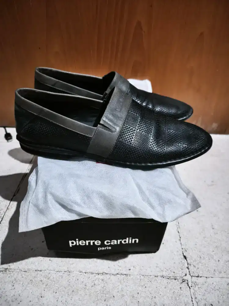 Sepatu kulit pierre cardin paris original (bekas rasa baru)