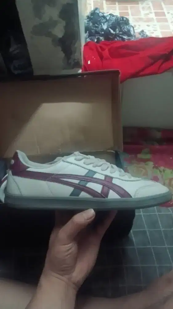 onitsuka tiger tokuten