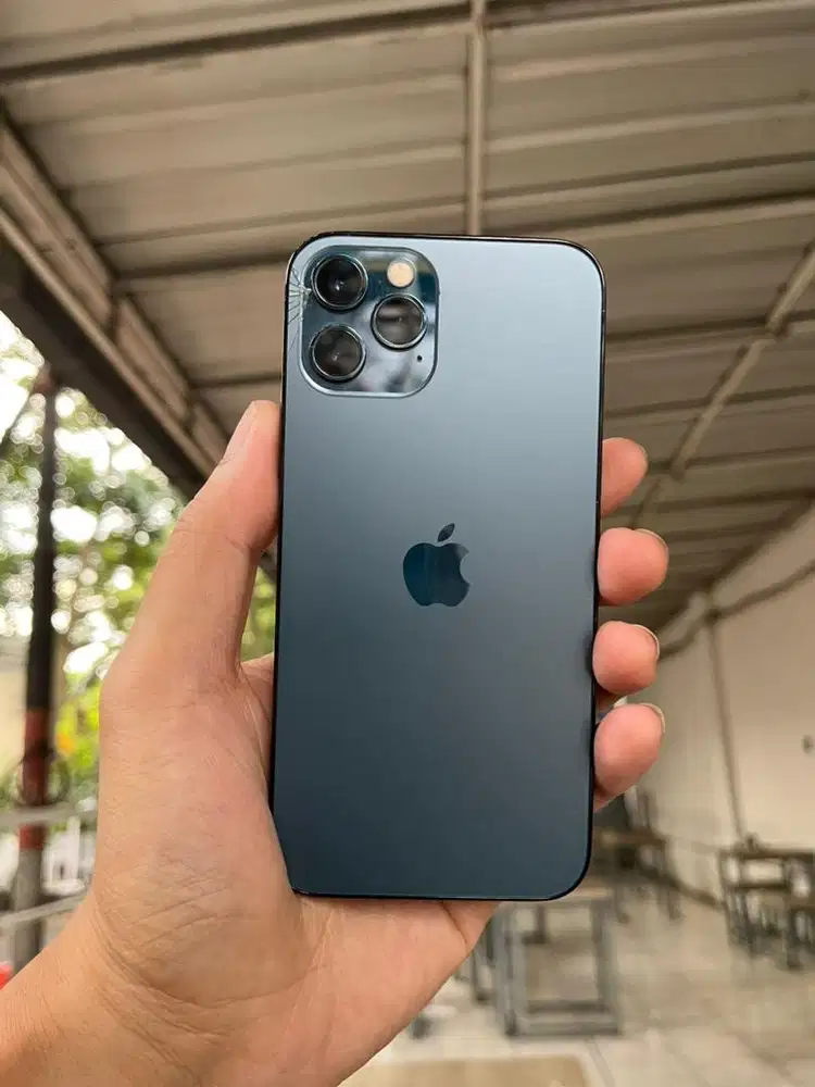 Dijual iPhone 12 Pro 128gb sinyal all operator