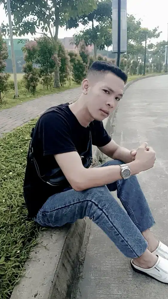 Saya sedang mencari pekerjaan Restoran/pabrik/packing