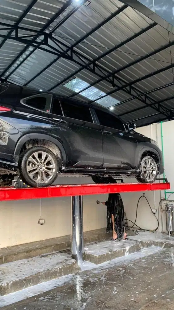 Crew Cuci Mobil Carwash Lebak Bulus Pria