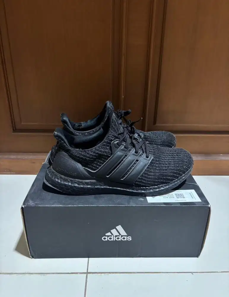 SEPATU ADIDAS ULTRABOOST 4.0 DNA FULL BLACK 100% Original