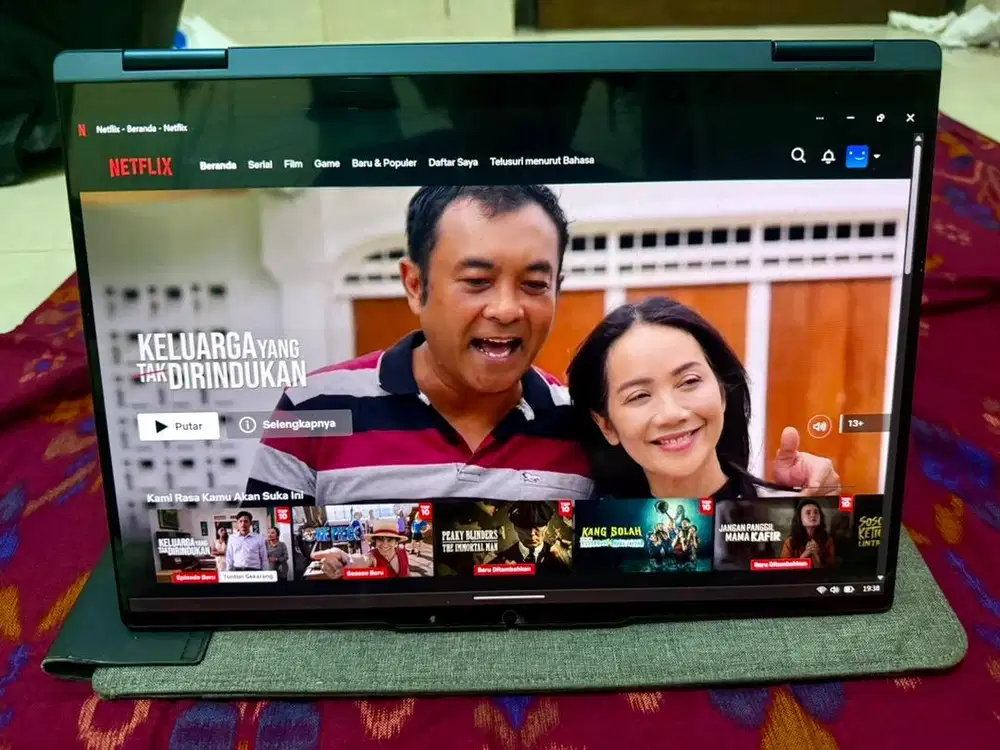 Jual LAPTOP LENOVO YOGA 7i 16GB TOUCHSCREEN 13th GEN lipat 360