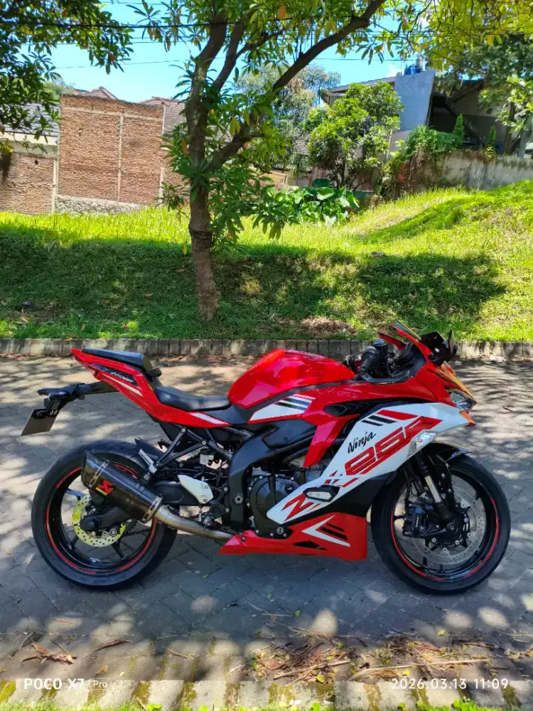 ZX25R ABS Quickshifter Tahun 2022 Akrapovic Fullsystem Low Odo Tax ON