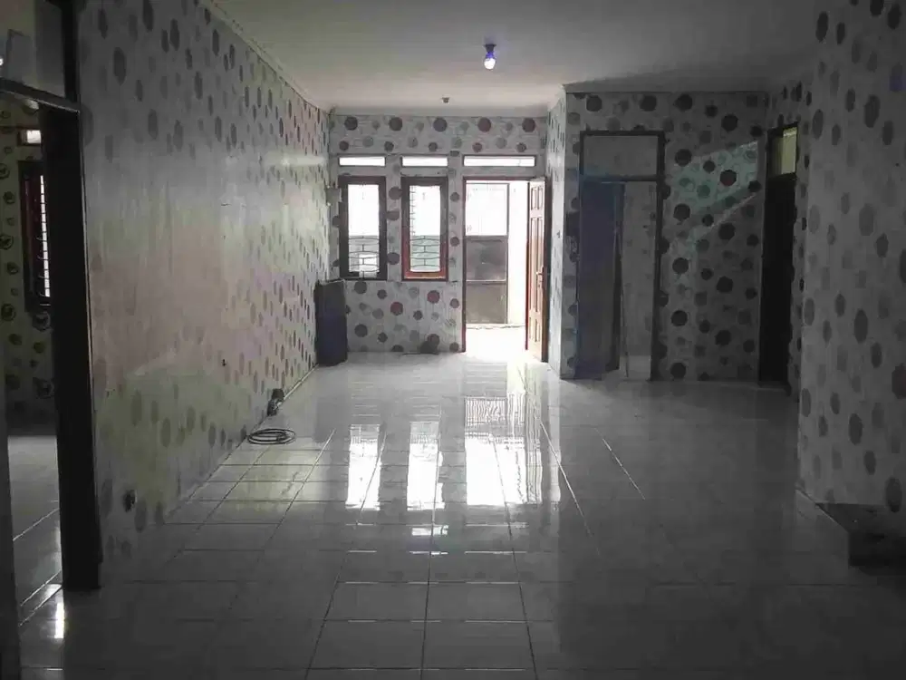 SEWA RUMAH LUAS INHOFTANK (JEL)