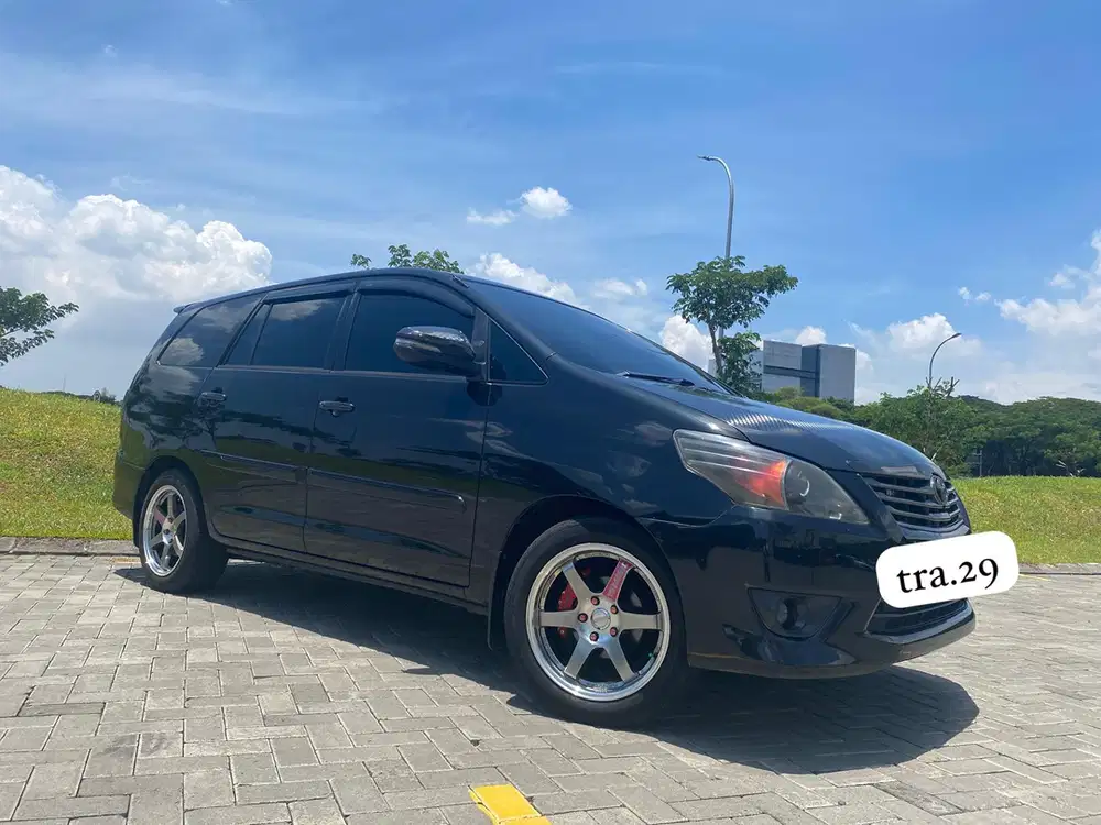 Toyota Kijang Innova 2012 Diesel