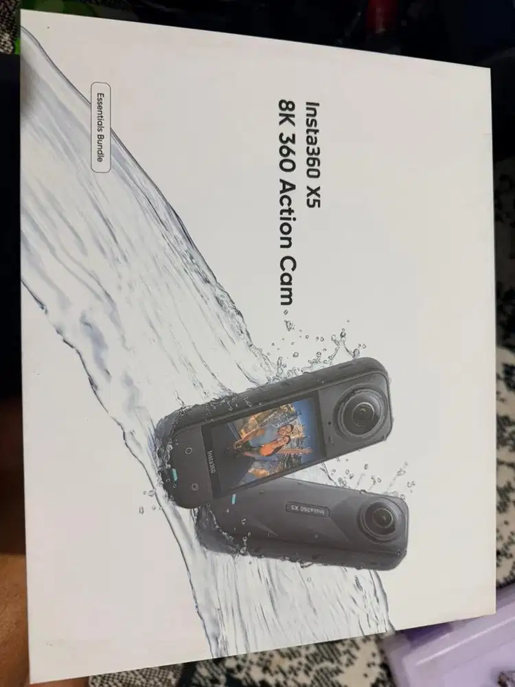 Insta 360 x5 bundle essential