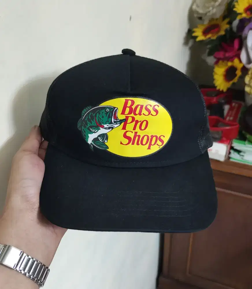 Topi Bass Pro Shops Original Trucker Mesh Hitam