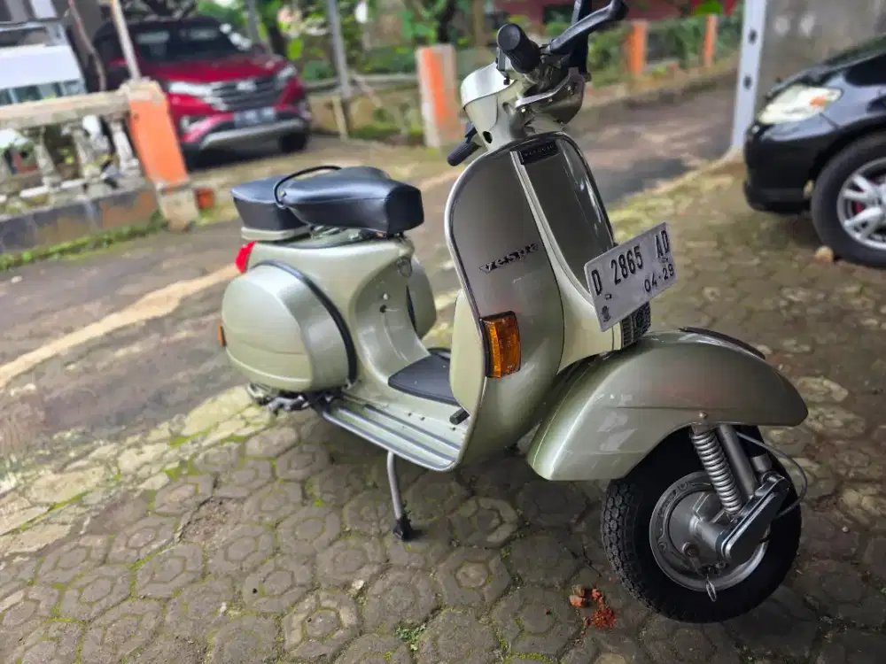 Vespa P150S tahun 1981