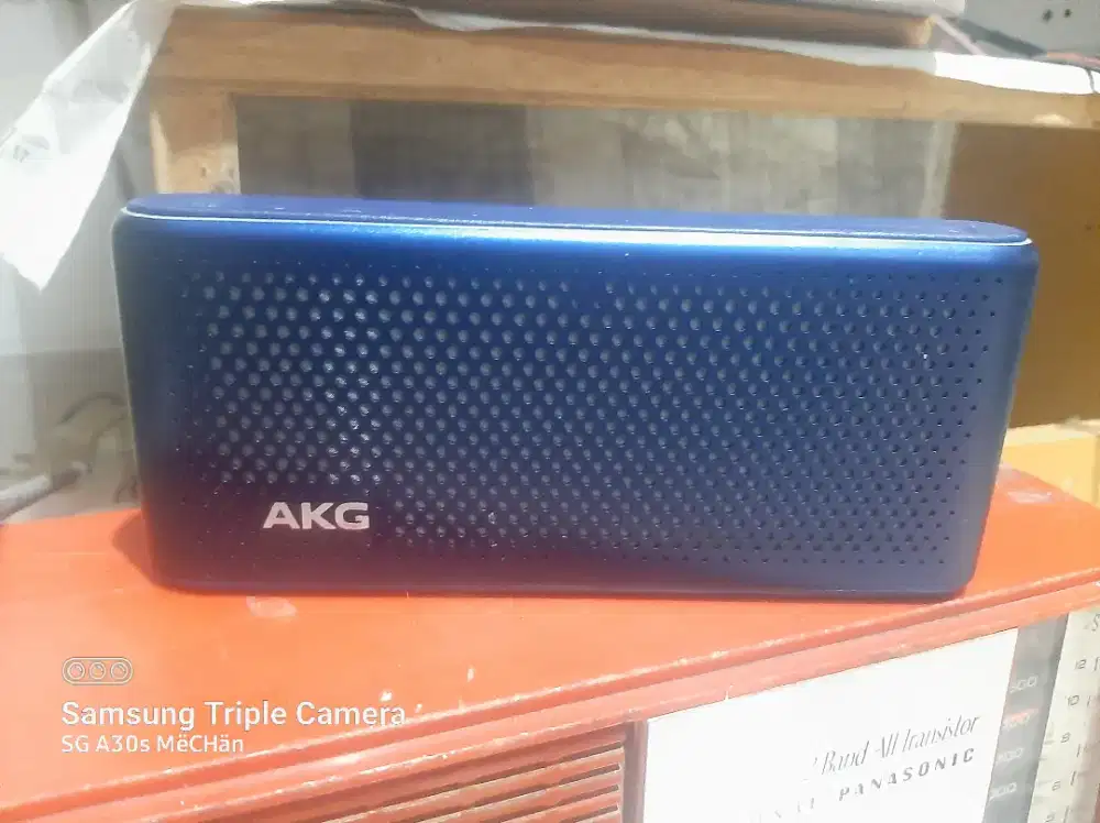 Speaker bluetooth AKG