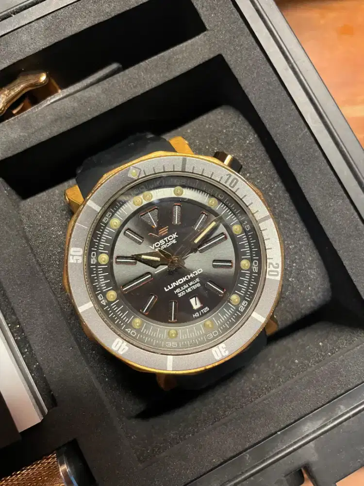 Vostok Europe Lunokhod Helium Automatic edisi terbatas