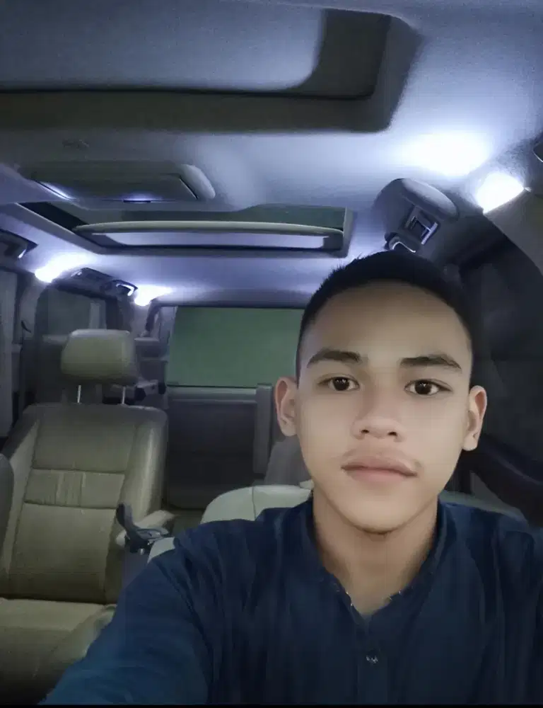 Siap menjadi supir/driver pribadi dan supir harian.