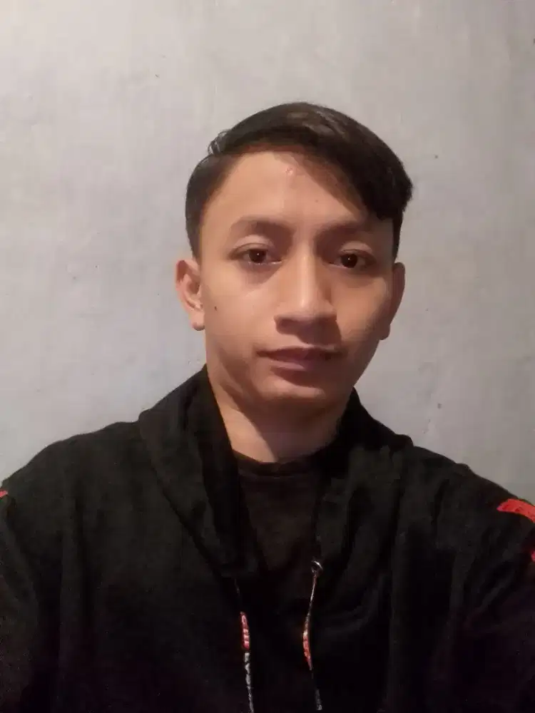 Cari pekerjaan yang halal aja yang penting kerja