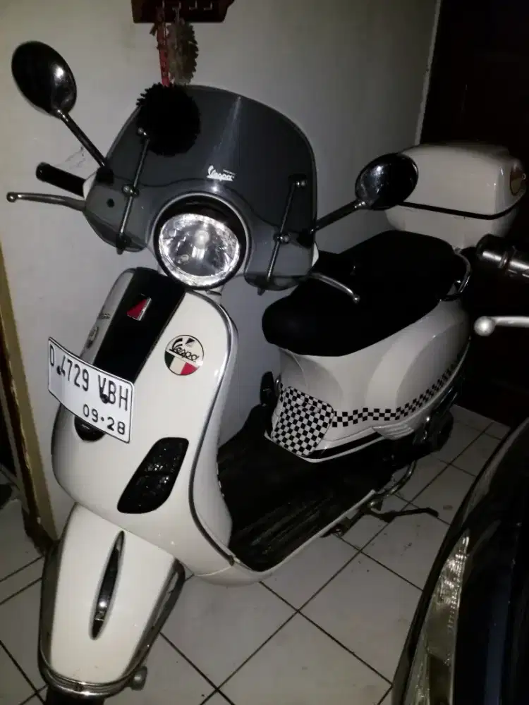 Jual vespa piagio lx 150 tahun 2013