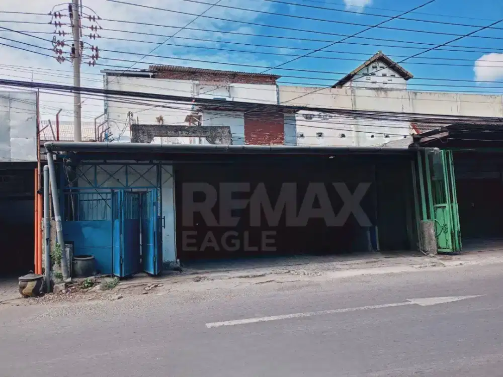 DIJUAL RUMAH USAHA KOMERSIAL DI RAYA PUTRO AGUNG SURABAYA TIMUR