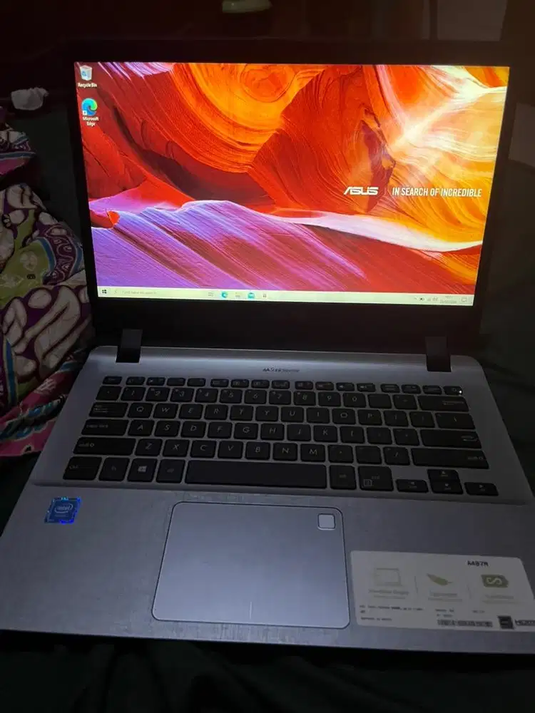 Dijual santai Laptop Asus A407M