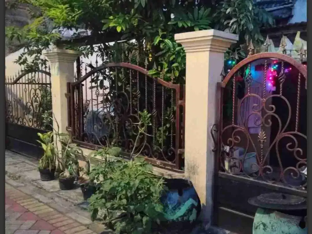 Dijual Rumah Setro Baru Utara