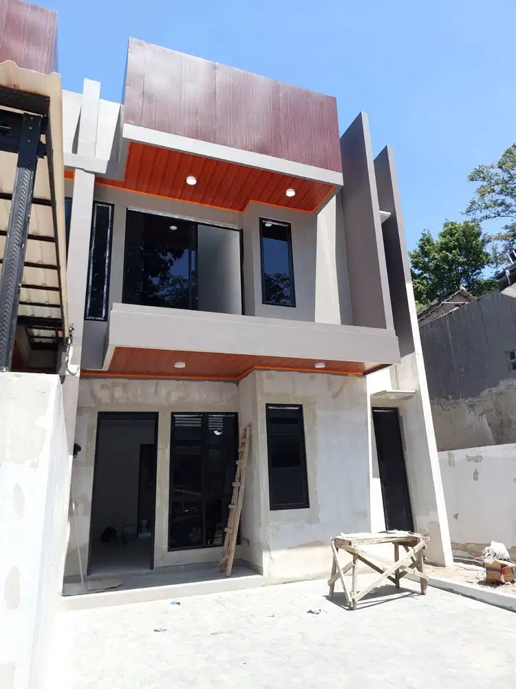 Rumah Baru 2 Lantai dekat Pasar Jangkang