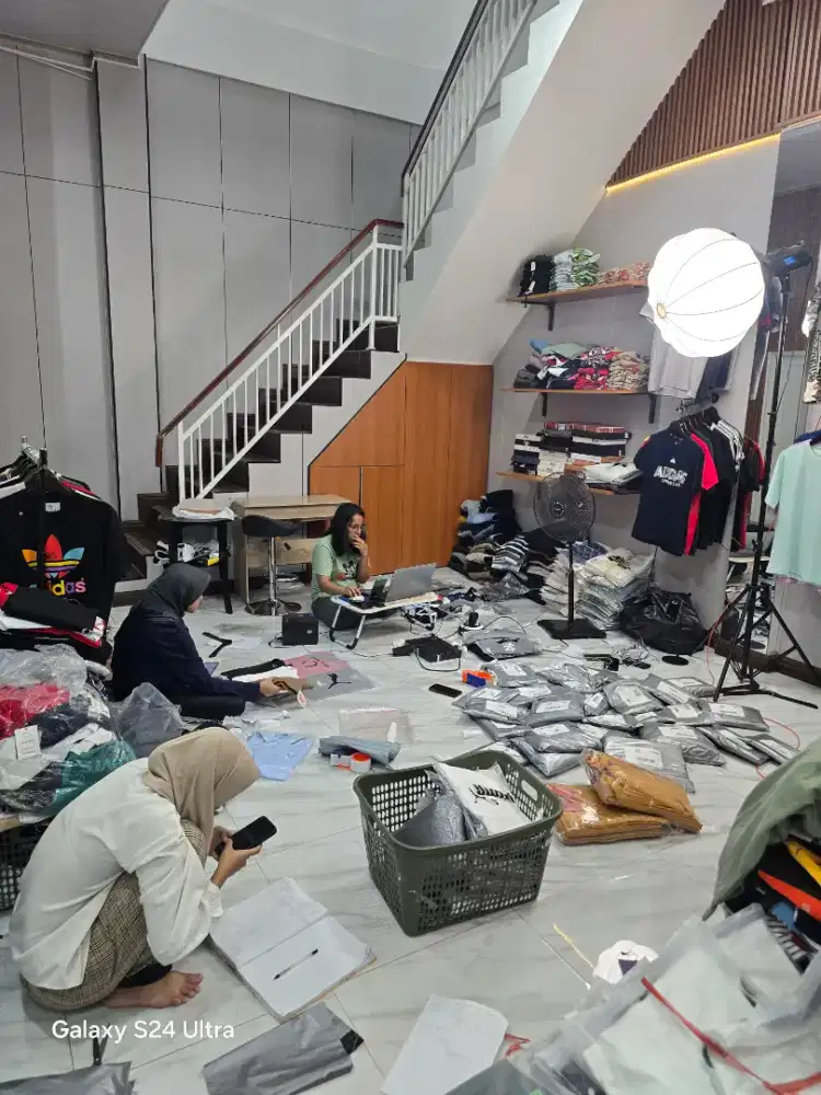 ADMIN OLSHOP & HOST LIVE