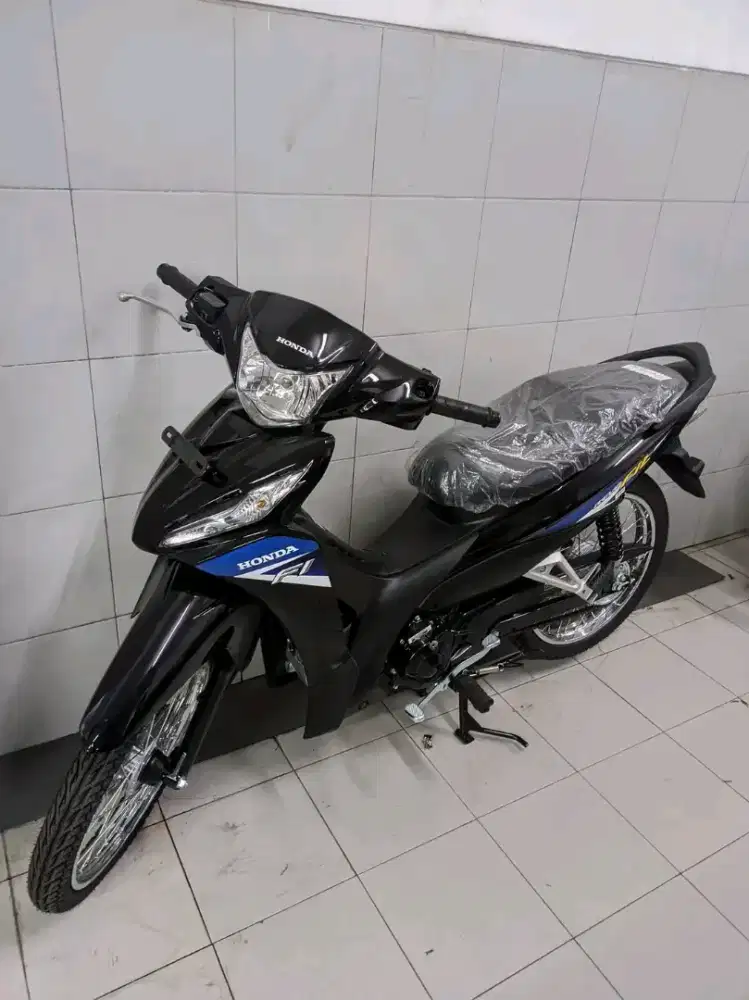 HONDA REVO FIT BLACK