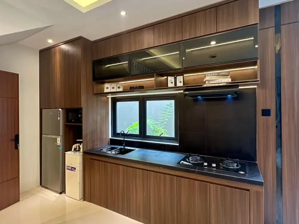 Dijual Rumah kontemporer dengan Private Pool dan Full Furnished di sekitar Maguwoharjo, Dekat Water Boom Jogja Bay