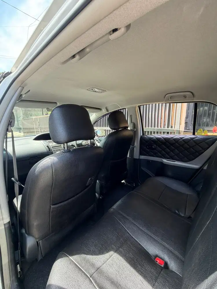 Toyota Yaris 2011 Bensin