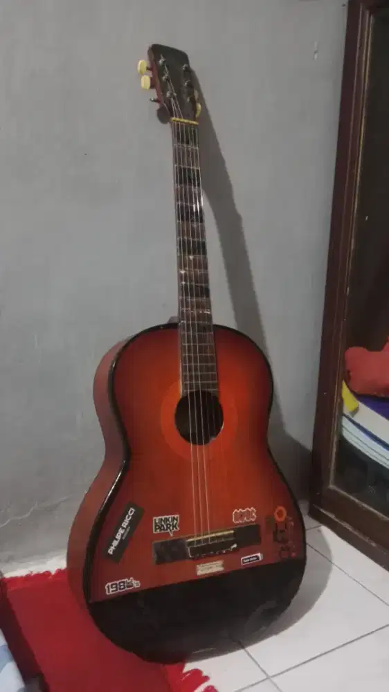 Gitar Akustik Genta Jadul