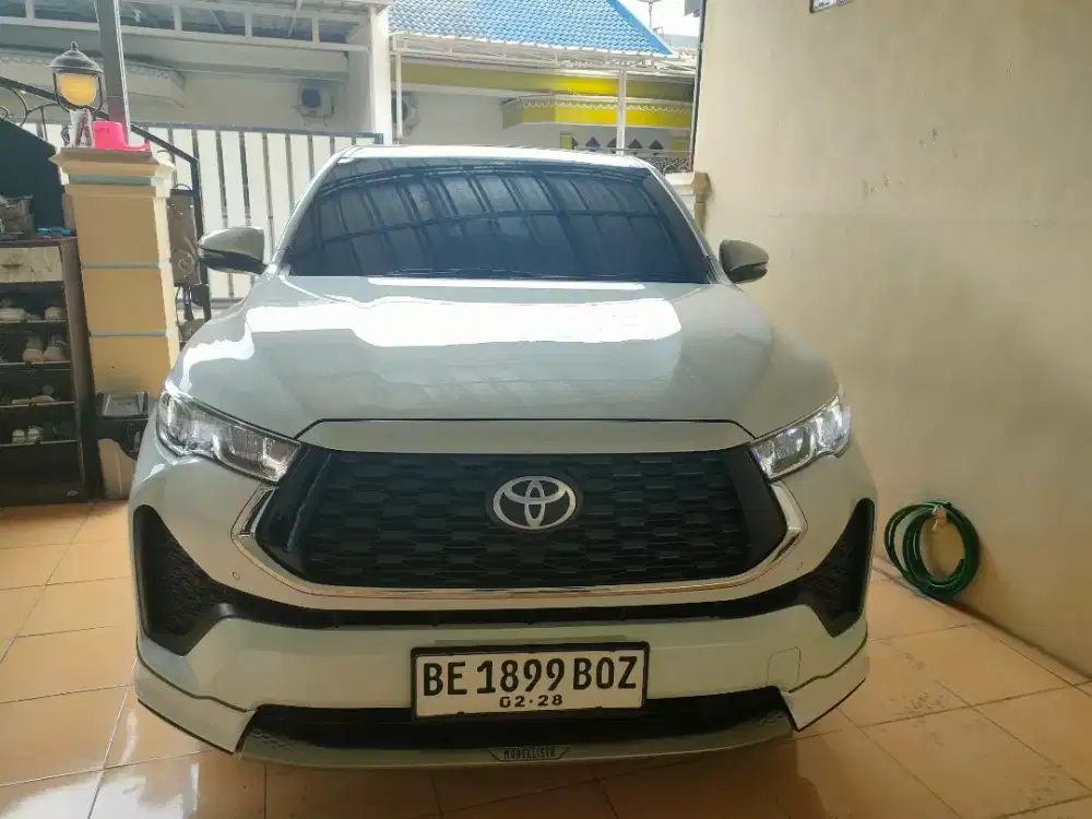 Innova zenix V hybrid modelista 2023 istimewa