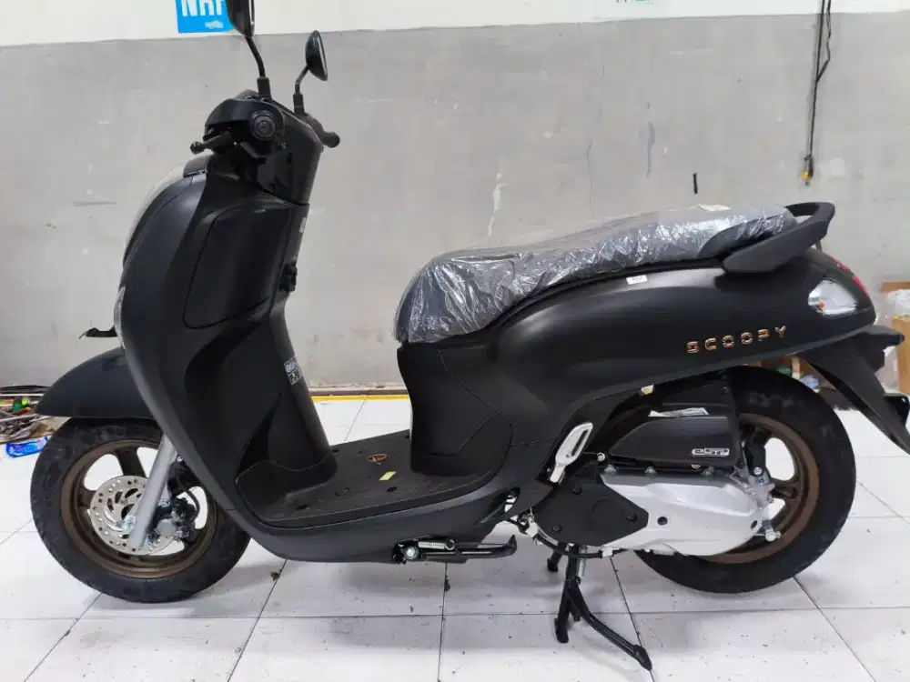 HONDA SCOOPY PRESTIGE BLACK