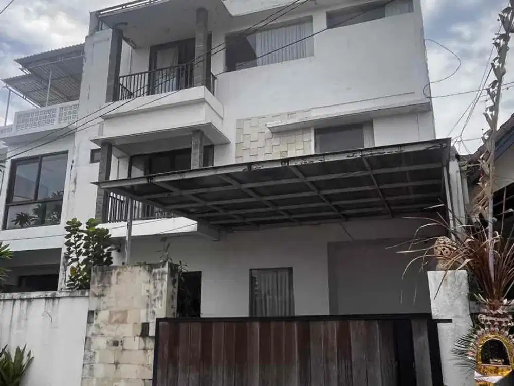 Rumah View Rice Field Dekat Pantai Batu Bolong