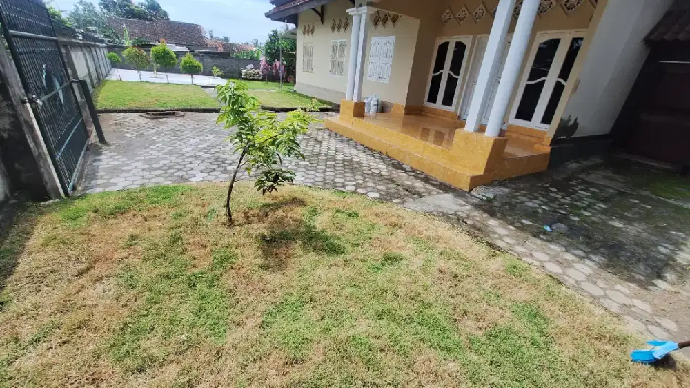 DIJUAL RUMAH NYAman Aman