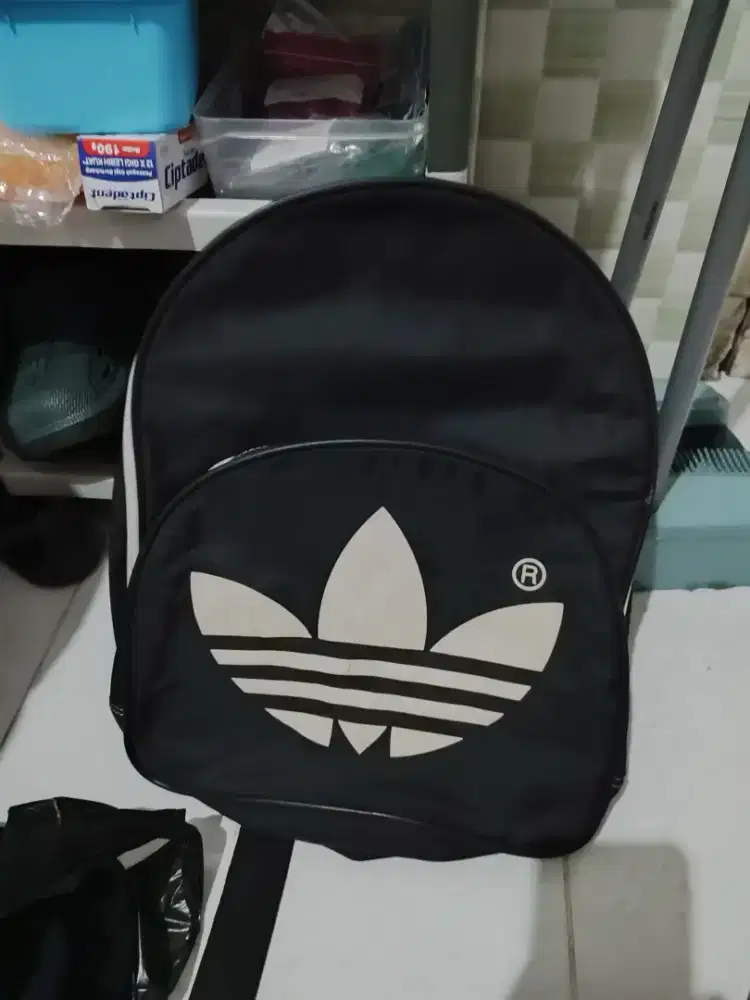 Tas Adidas sport besar