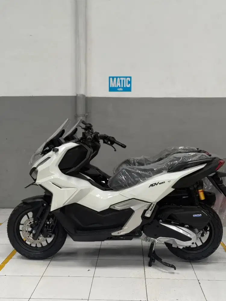 HONDA ADV 160 CBS WHITE