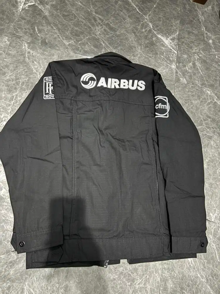 JAKET KEMEJA AIRBUS, UKURAN L, BOLEH NEGO