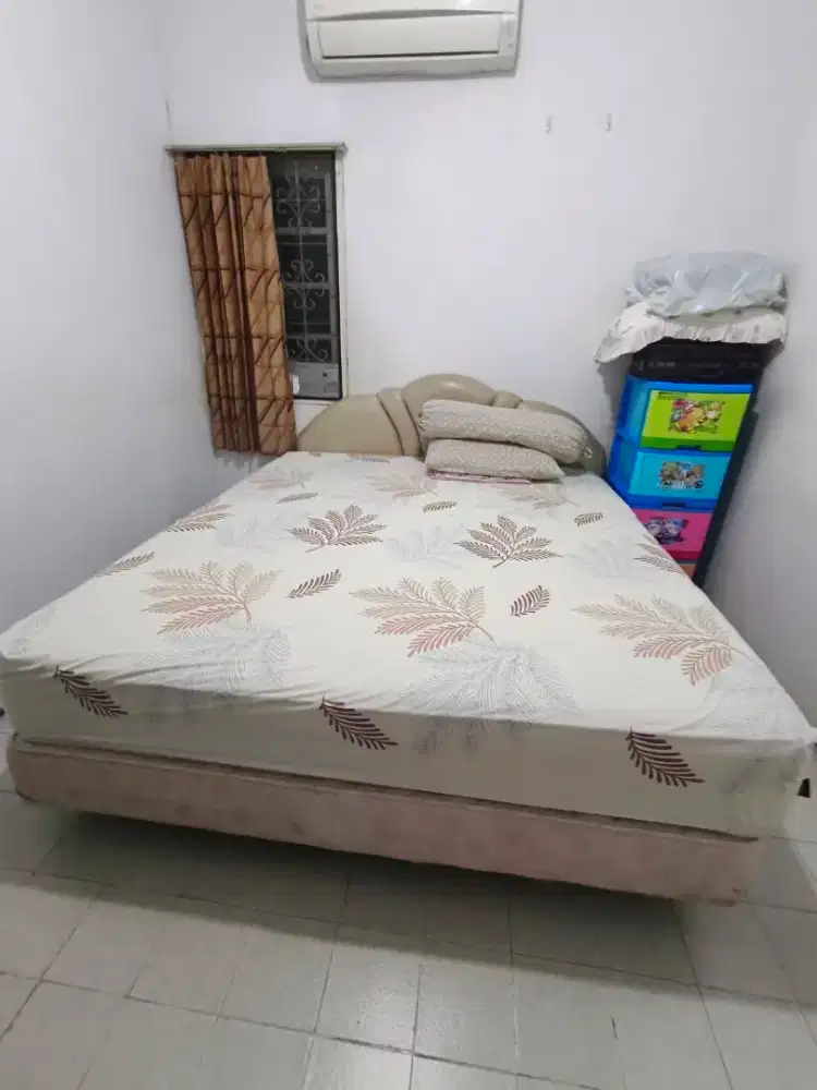 Ranjang queen size