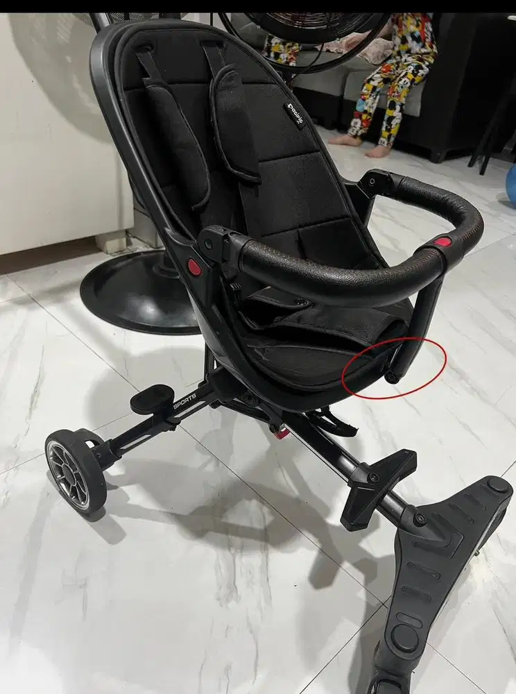 Stroller pasific LW 212