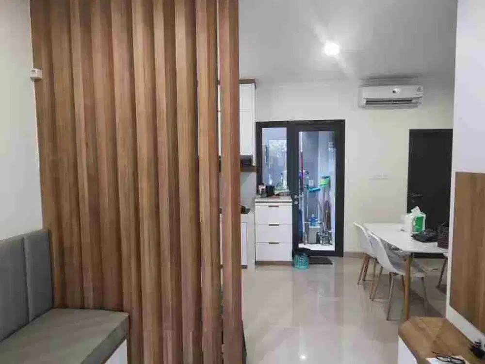jual cepat cluster Baroni , fully furnished, Selatan