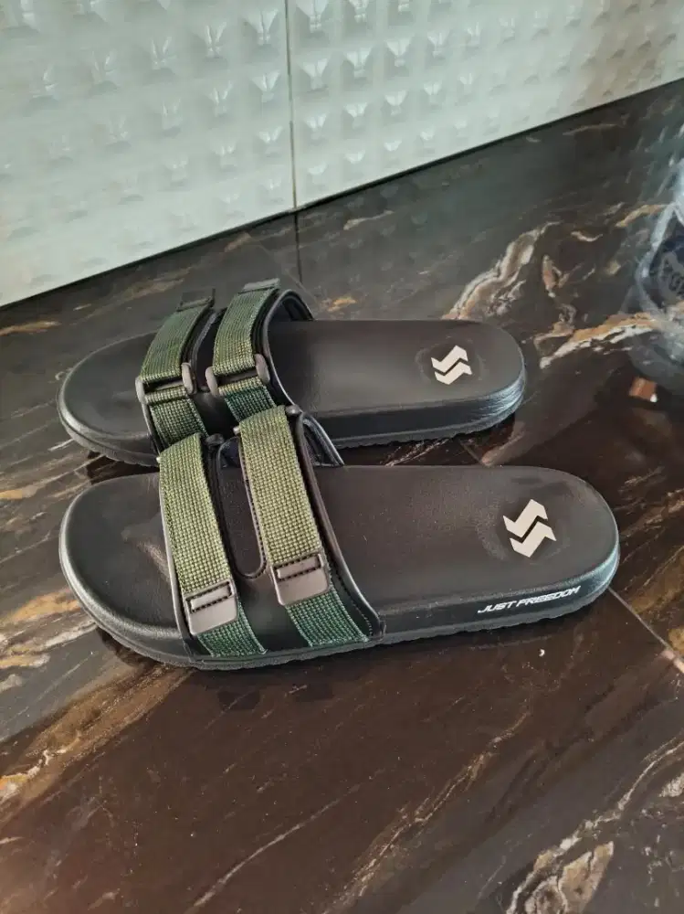 Sandal Speed size 43