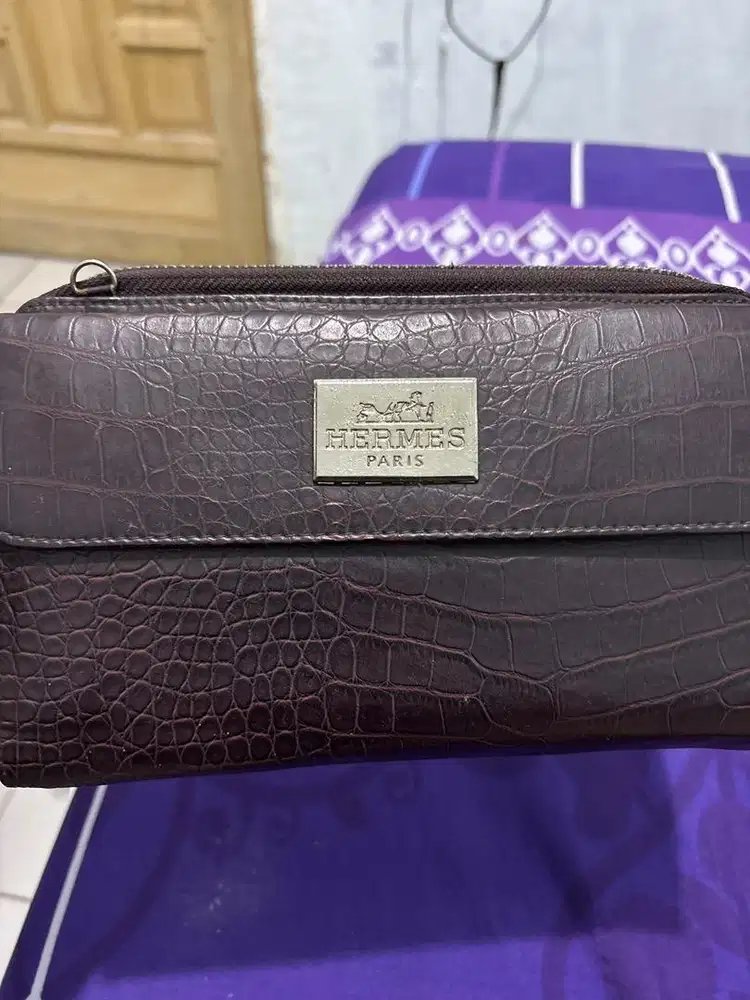 Dompet Hermes warna coklat