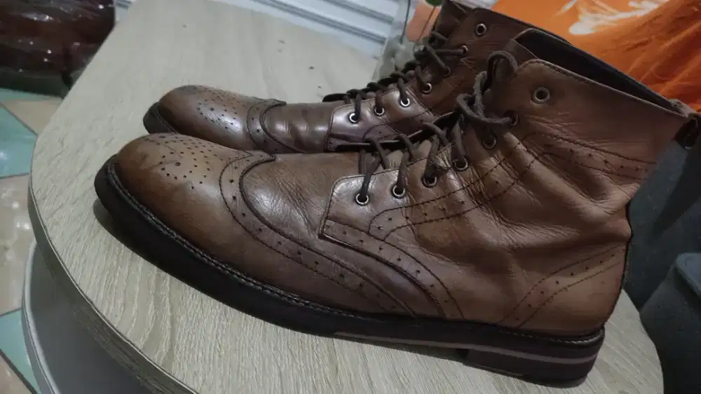 Sepatu kulit Nappa Milano Wings Boot Brogue