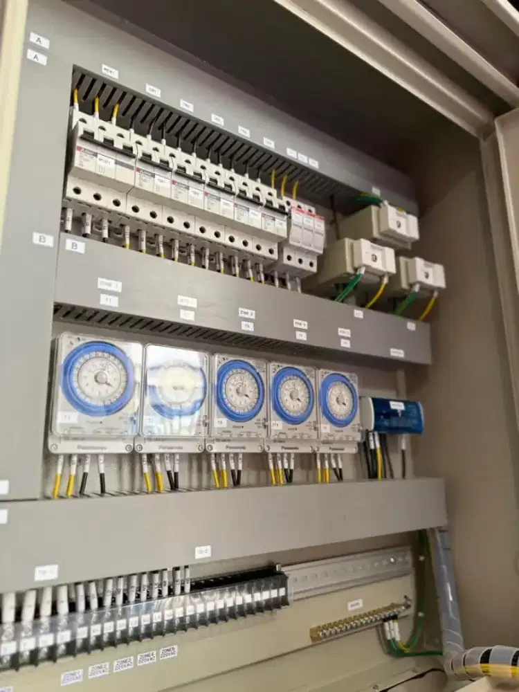 tukang listrik panggilan